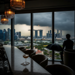 موسم ما قبل التعرق في سنغافورة: فترة استوائية فريدة